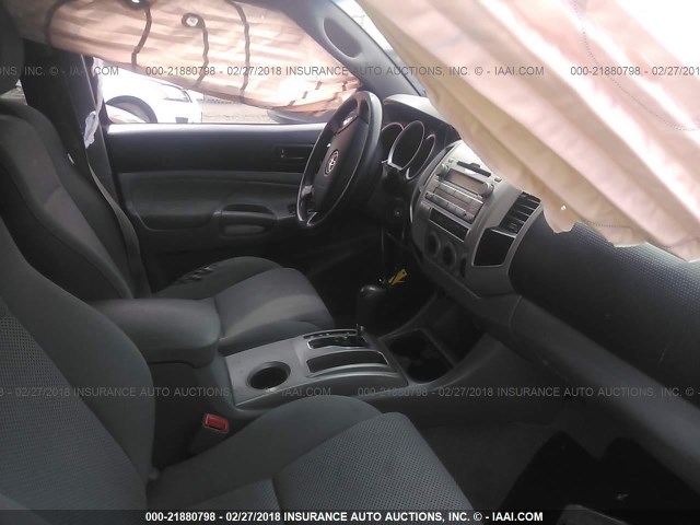 3TMJU4GN1AM093918 - 2010 TOYOTA TACOMA DOUBLE CAB PRERUNNER GRAY photo 5