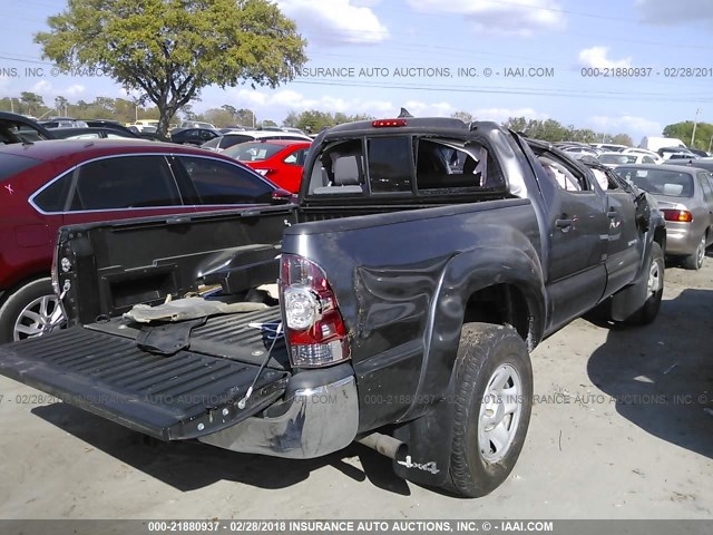 3TMLU4EN4EM156978 - 2014 TOYOTA TACOMA DOUBLE CAB GRAY photo 4