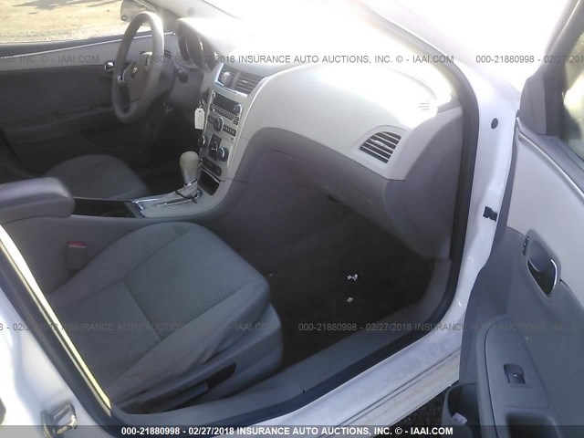 1G1ZB5E01CF226100 - 2012 CHEVROLET MALIBU LS 白色 照片 5