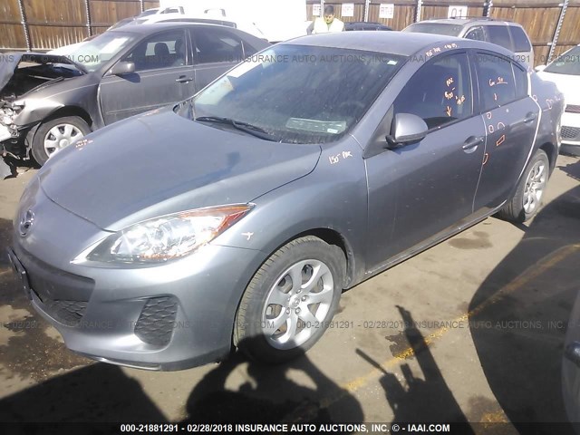 JM1BL1TF6D1735796 - 2013 MAZDA 3 I SILVER photo 2