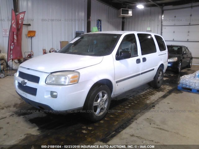 1GNDV23168D173150 - 2008 CHEVROLET UPLANDER LS WHITE photo 2