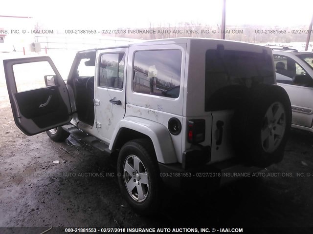 1J4BA5H1XBL637263 - 2011 JEEP WRANGLER UNLIMITE SAHARA WHITE photo 3