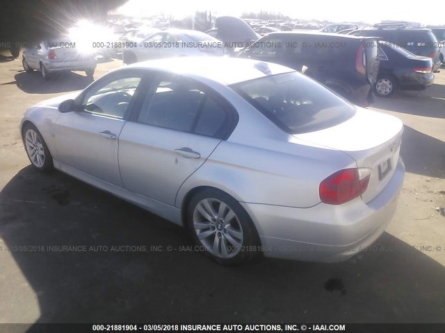 WBAVB17586NH93552 - 2006 BMW 325 I AUTOMATIC SILVER photo 3