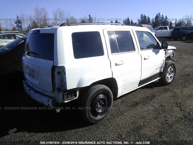 1C4NJPBA6DD187017 - 2013 JEEP PATRIOT SPORT WHITE photo 4