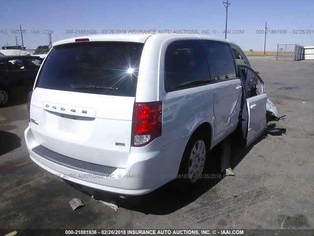 2C4RDGBG2GR262844 - 2016 DODGE GRAND CARAVAN SE WHITE photo 4