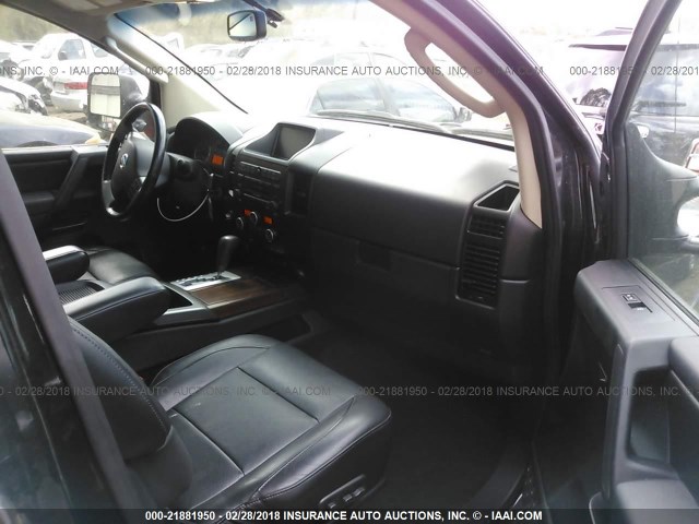 1N6AA06F28N305508 - 2008 NISSAN TITAN XE/SE/LE BLACK photo 5