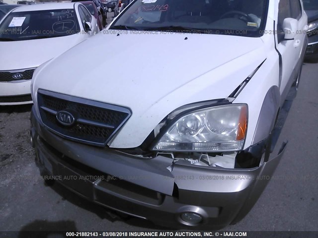 KNDJC733555470691 - 2005 KIA SORENTO EX/LX WHITE photo 6