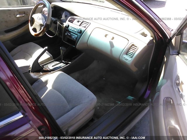 1HGCG567X2A110711 - 2002 HONDA ACCORD SE RED photo 5