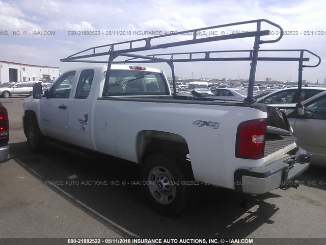 1GC2KVCG9CZ351028 - 2012 CHEVROLET SILVERADO K2500 HEAVY DUTY WHITE photo 3