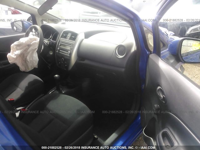 3N1CE2CP9GL389577 - 2016 NISSAN VERSA NOTE S/S PLUS/SV/SL/SR BLUE photo 5