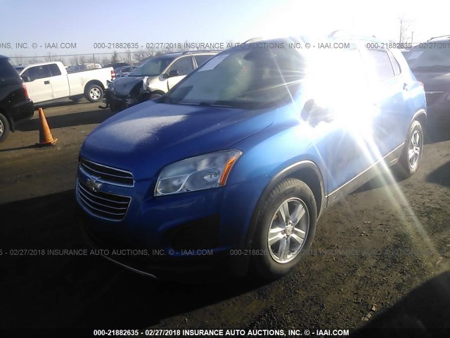 KL7CJLSB1FB080543 - 2015 CHEVROLET TRAX 1LT BLUE photo 2