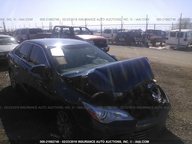 4T4BF1FK3GR564526 - 2016 TOYOTA CAMRY LE/XLE/SE/XSE BLUE photo 1