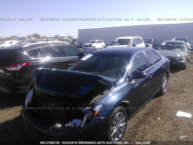 4T4BF1FK3GR564526 - 2016 TOYOTA CAMRY LE/XLE/SE/XSE BLUE photo 2