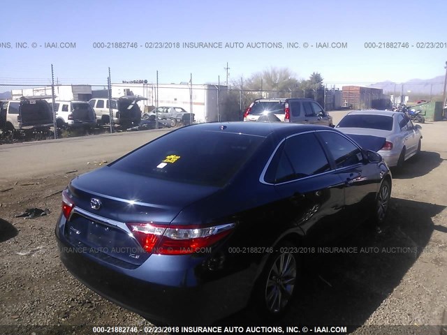 4T4BF1FK3GR564526 - 2016 TOYOTA CAMRY LE/XLE/SE/XSE BLUE photo 4