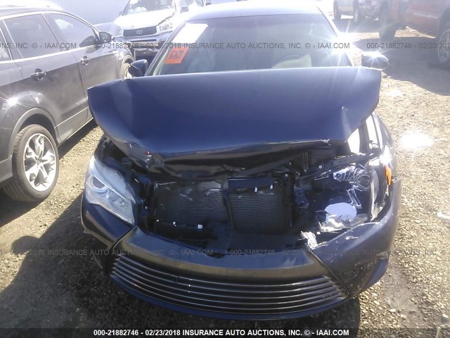 4T4BF1FK3GR564526 - 2016 TOYOTA CAMRY LE/XLE/SE/XSE BLUE photo 6