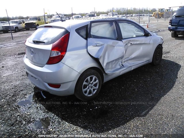 KMHCT5AE5EU173178 - 2014 HYUNDAI ACCENT GLS/GS SILVER photo 4