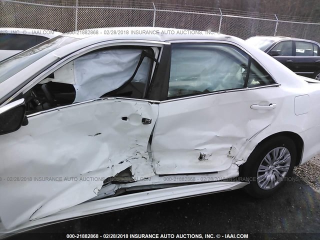 4T4BF1FK0ER421370 - 2014 TOYOTA CAMRY L/SE/LE/XLE 白色 照片 6