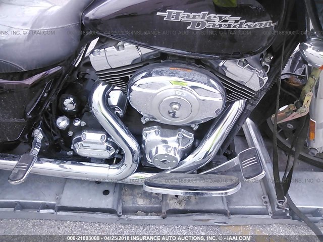 1HD1KBM17BB635557 - 2011 HARLEY-DAVIDSON FLHX MAROON photo 8