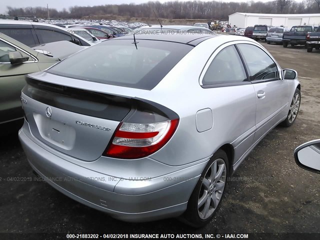 WDBRN40J75A656060 - 2005 MERCEDES-BENZ C 230K SPORT COUPE SILVER photo 4