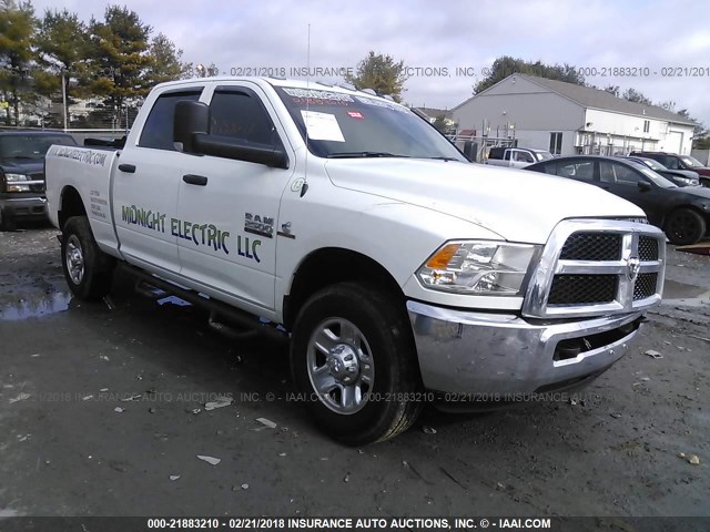 3C6UR5CL7HG601575 - 2017 RAM 2500 ST WHITE photo 1