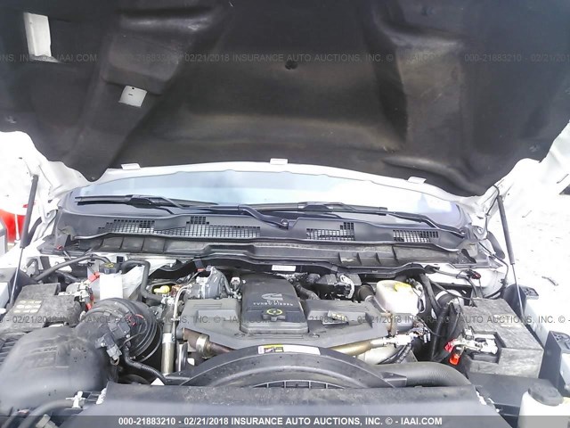 3C6UR5CL7HG601575 - 2017 RAM 2500 ST WHITE photo 10