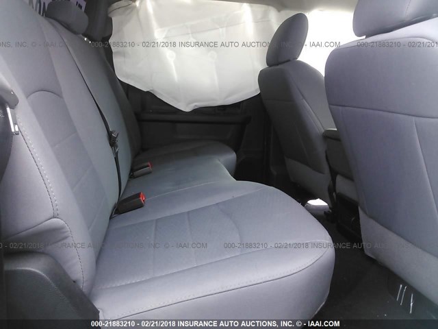 3C6UR5CL7HG601575 - 2017 RAM 2500 ST WHITE photo 8