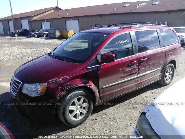 2A4RR8D14AR442134 - 2010 CHRYSLER TOWN & COUNTRY TOURING PLUS RED photo 2