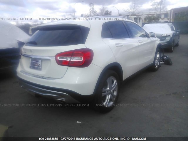 WDCTG4EB8HJ295200 - 2017 MERCEDES-BENZ GLA 250 WHITE photo 4