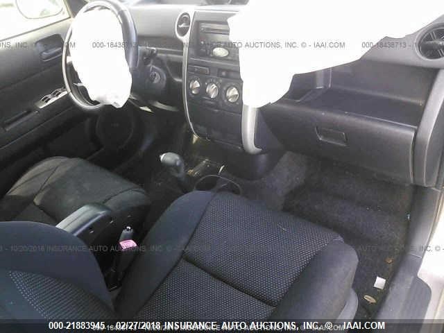 JTLKT324X50218511 - 2005 TOYOTA SCION XB ნაცრისფერი ფოტო 5