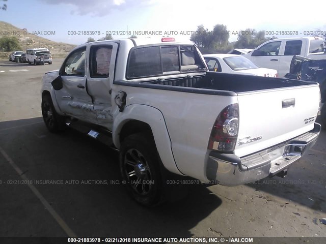 5TFJU4GN1DX047830 - 2013 TOYOTA TACOMA DOUBLE CAB PRERUNNER WHITE photo 3