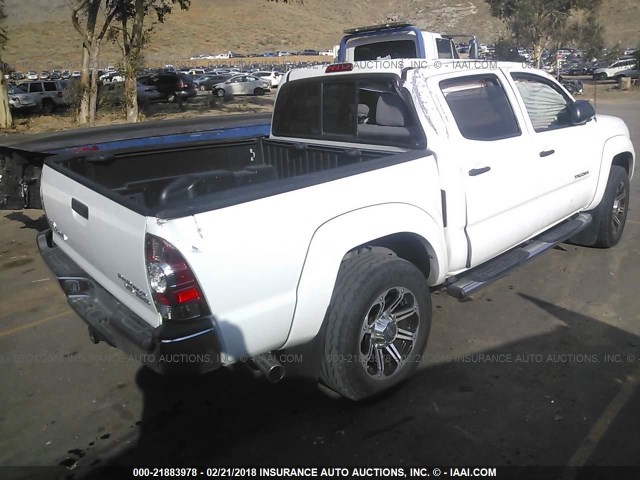 5TFJU4GN1DX047830 - 2013 TOYOTA TACOMA DOUBLE CAB PRERUNNER WHITE photo 4