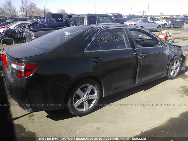 4T1BF1FK8CU503211 - 2012 TOYOTA CAMRY SE/LE/XLE BLACK photo 4