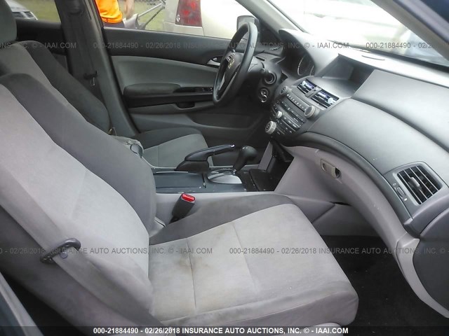 1HGCP26408A037684 - 2008 HONDA ACCORD LXP BLUE photo 5