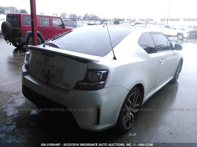 JTKJF5C72GJ017971 - 2016 TOYOTA SCION TC 白色 照片 4