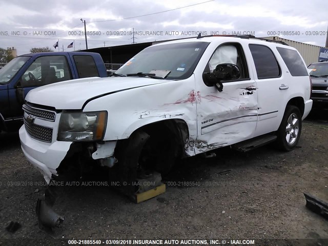 1GNUCCE03AR219736 - 2010 CHEVROLET TAHOE C1500 LTZ WHITE photo 2