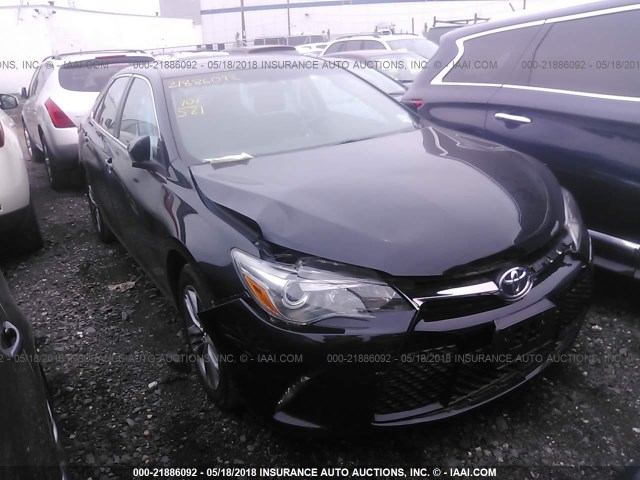 4T1BF1FK6GU256941 - 2016 TOYOTA CAMRY LE/XLE/SE/XSE BLACK photo 1