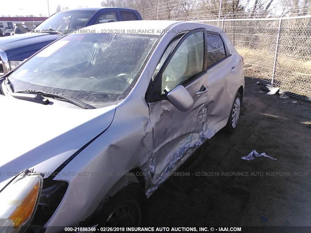 2T1KU40E39C126467 - 2009 TOYOTA COROLLA MATRIX  SILVER photo 6