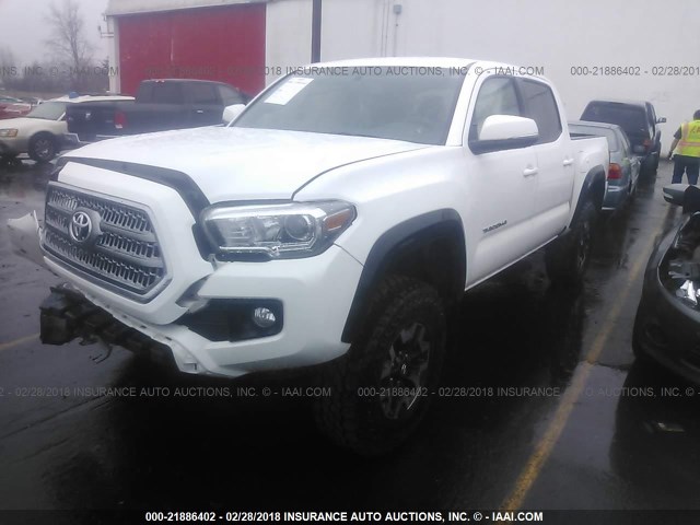 3TMCZ5AN9GM031149 - 2016 TOYOTA TACOMA DBL CAB/SR/SR5/TRD SPT/OR WHITE photo 2