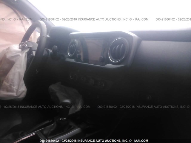 3TMCZ5AN9GM031149 - 2016 TOYOTA TACOMA DBL CAB/SR/SR5/TRD SPT/OR WHITE photo 5