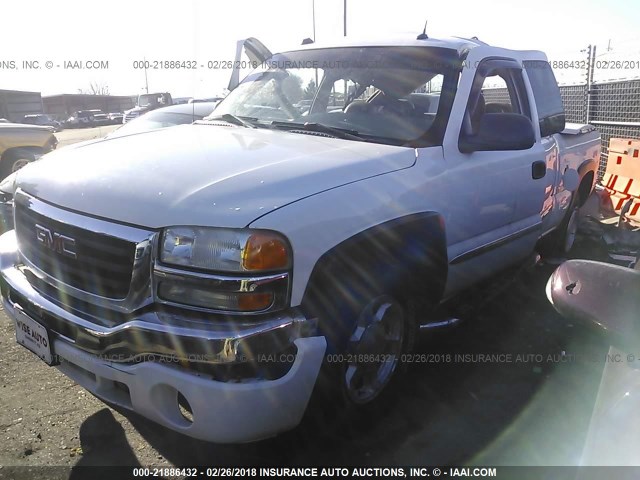 1GTEK19Z45Z155984 - 2005 GMC NEW SIERRA K1500 WHITE photo 2