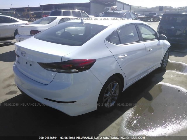 5NPD84LF1HH156855 - 2017 HYUNDAI ELANTRA SE/VALUE/LIMITED WHITE photo 4