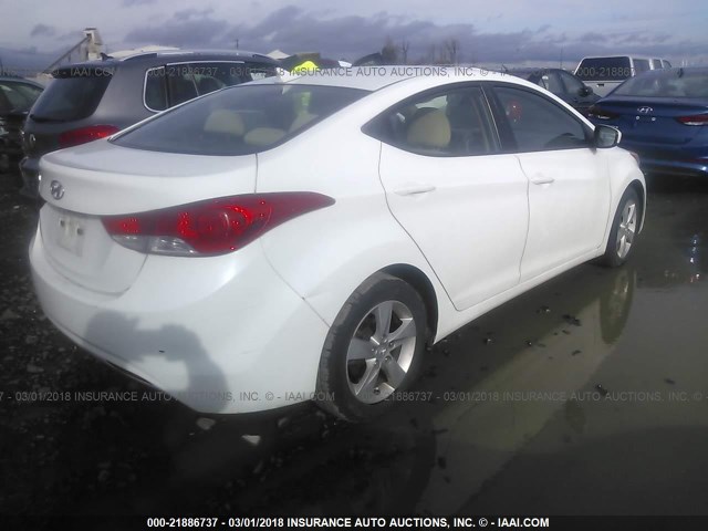 5NPDH4AE3BH035570 - 2011 HYUNDAI ELANTRA GLS/LIMITED WHITE photo 4