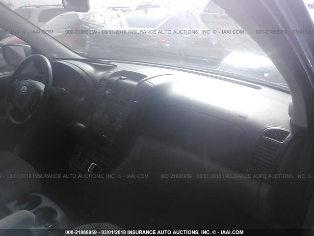 KNDMB133486248428 - 2008 KIA SEDONA BLUE photo 5