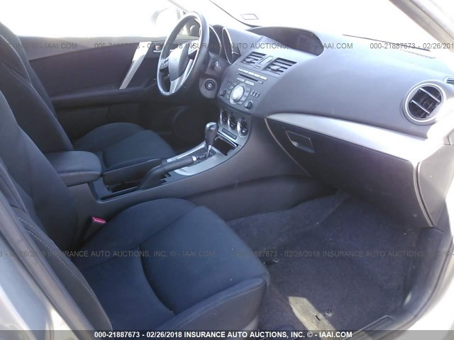 JM1BL1K69B1472461 - 2011 MAZDA 3 S SILVER photo 5