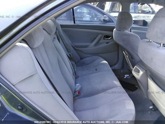 4T1BF3EK5AU010581 - 2010 TOYOTA CAMRY SE/LE/XLE GRAY photo 8