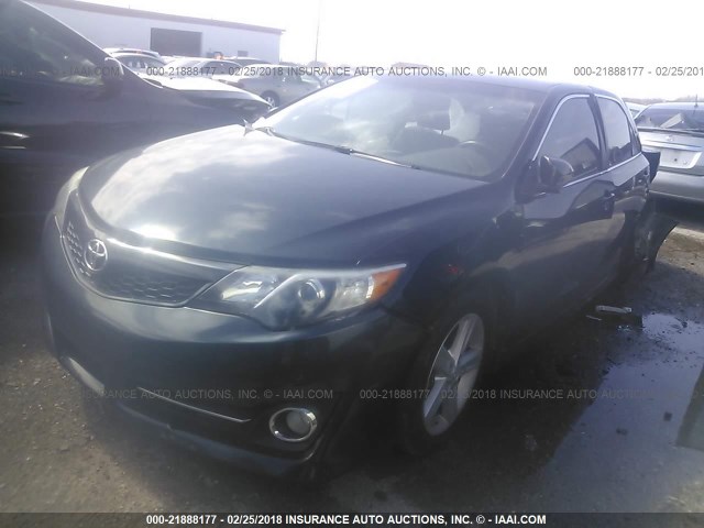 4T1BF1FK1EU405219 - 2014 TOYOTA CAMRY L/SE/LE/XLE BLUE photo 2