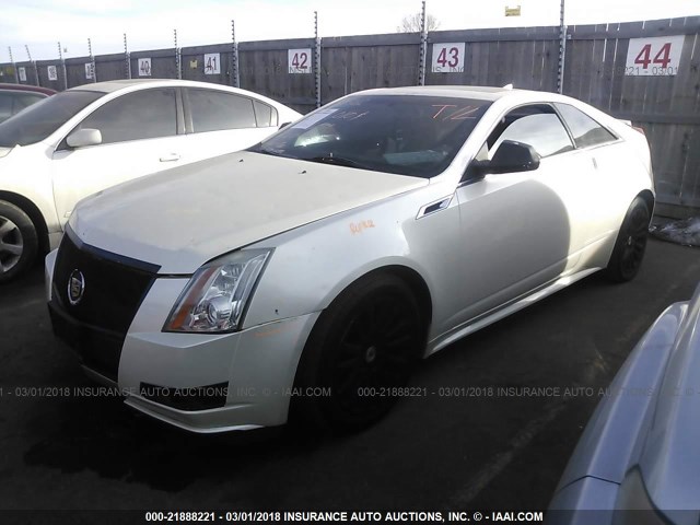 1G6DS1ED7B0135110 - 2011 CADILLAC CTS PREMIUM COLLECTION WHITE photo 2