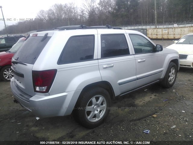 1J8GS48K88C158353 - 2008 JEEP GRAND CHEROKEE LAREDO SILVER photo 4