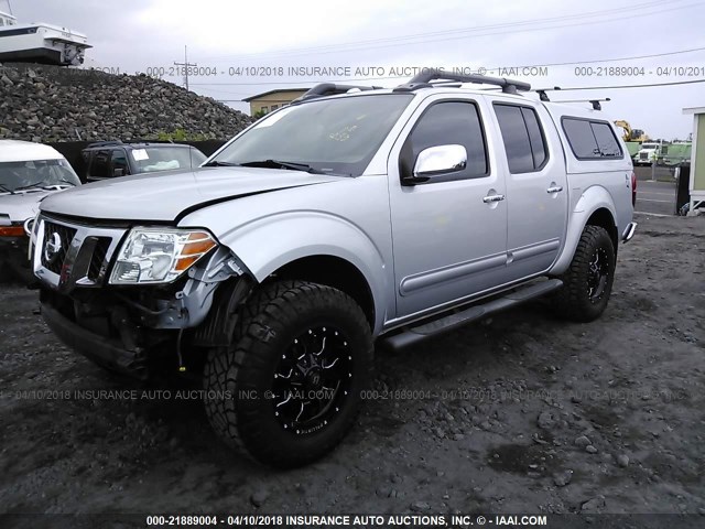 1N6AD0EV4BC411011 - 2011 NISSAN FRONTIER S/SV/SL/PRO-4X SILVER photo 2