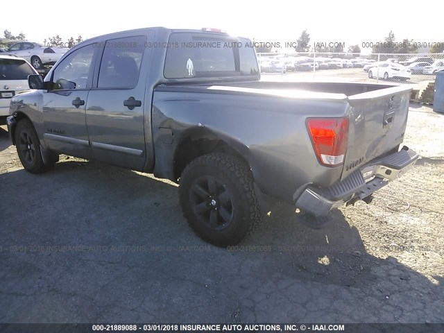 1N6BA0ED1EN514593 - 2014 NISSAN TITAN S/SV/SL/PRO-4X GRAY photo 3